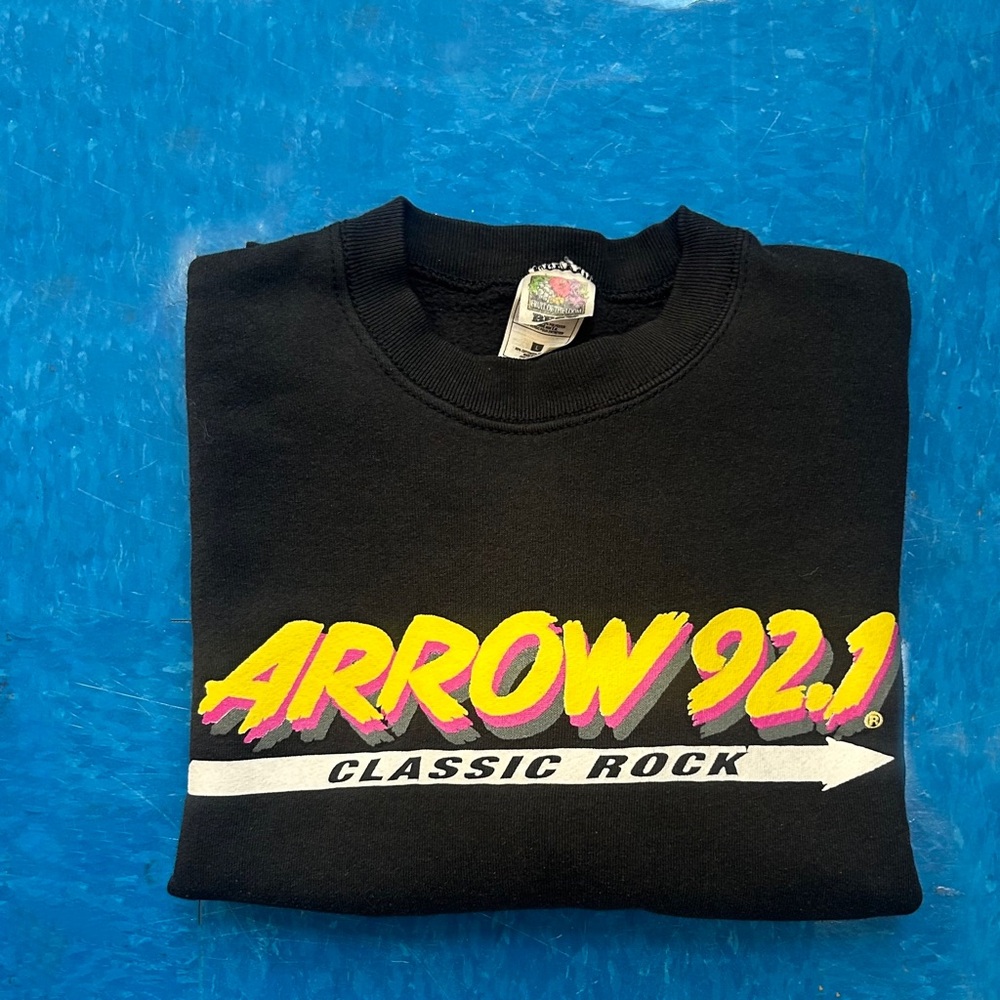 90’s Retro Arrow 92.1 Classic Rock Crewneck — Vintage Graphic Sweatshirt